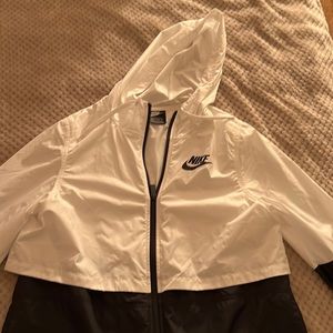 nike windbreaker